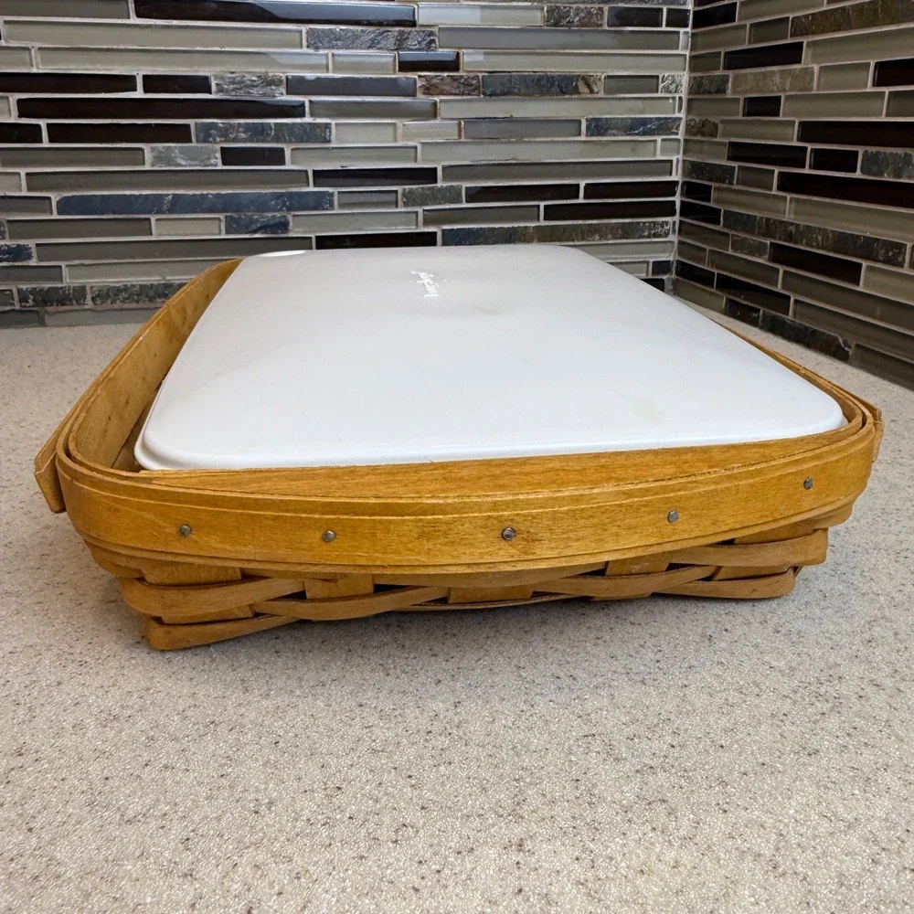 Longaberger 2005 Rectangular Serving Basket w/ Divided Protector & Lid 16.5